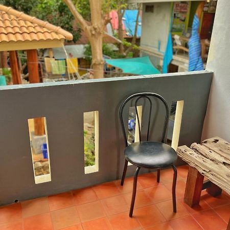 Pott Guesthouse Praia Chaweng Exterior foto
