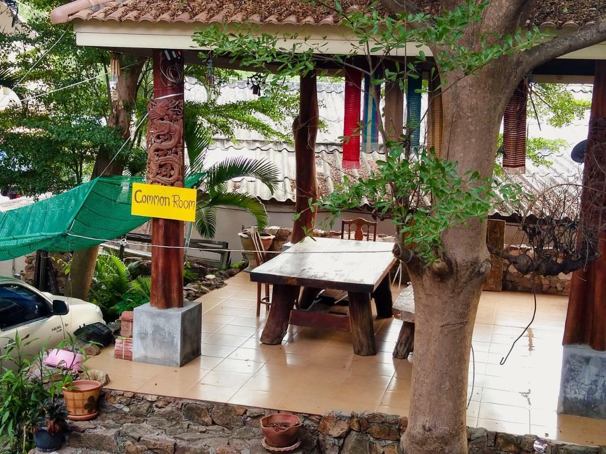 Pott Guesthouse Praia Chaweng Exterior foto